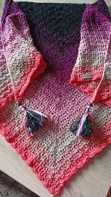 Chusta zrobiona szydelkiem