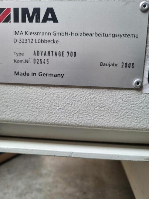 Okleiniarka, Oklejarka IMA Advantage 700