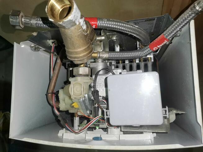 Sprzedam gazowy podgrzewacz wody Junkers