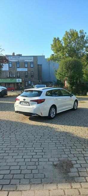 Wynajem samochodu osobowego Zabrze Toyota Corolla