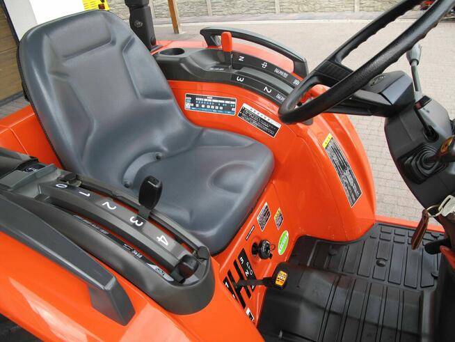 Mini Traktorek Kubota T245 4X4 25KM Wspomaganie Rewers