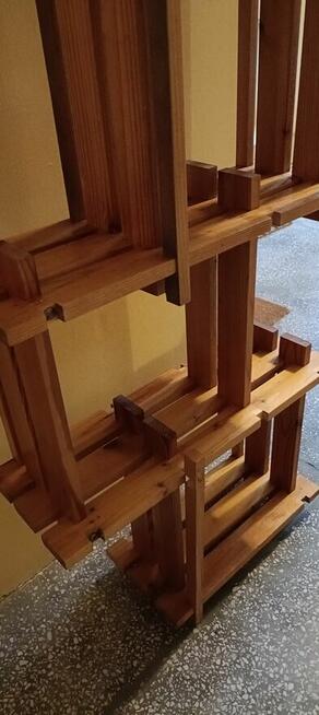 Piękny drewniany kwietnik /półka