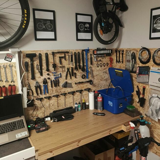 Serwis rowerowy, naprawa rowerów, oklejanie - Mobilis