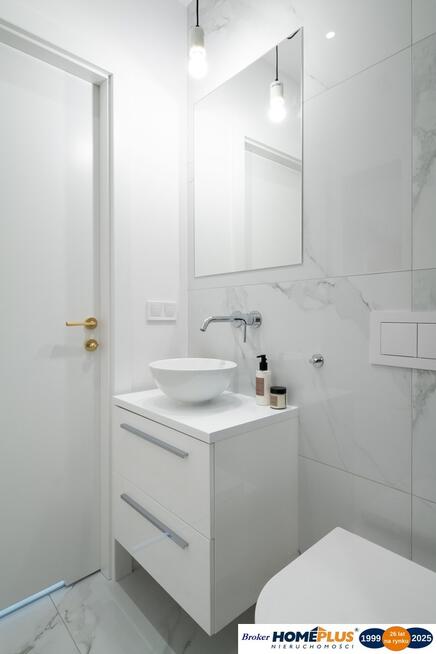 W kamienicy przy pl.Inwalidów, do wprowadzenia !!!