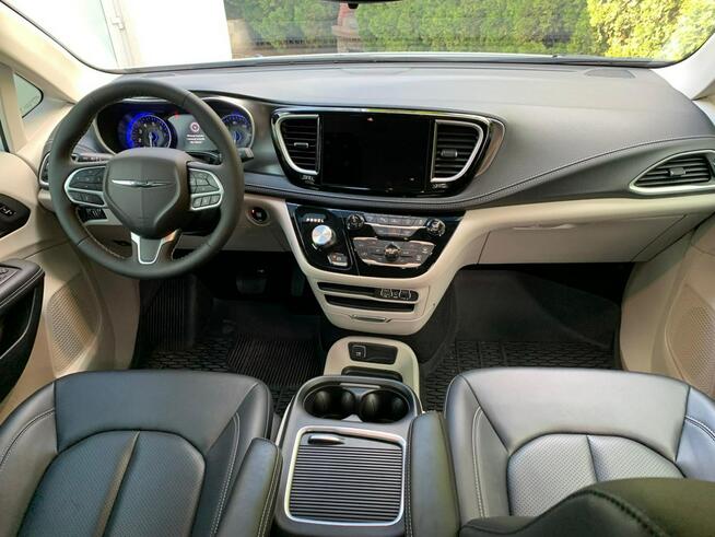 Chrysler Pacifica 3.6 V6 291 KM Road Tripper 7 osób Jak Nowa HAK