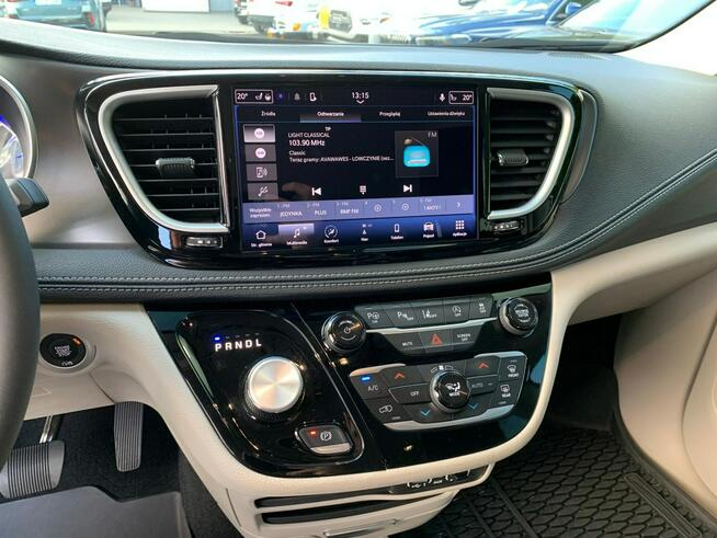 Chrysler Pacifica 3.6 V6 291 KM Road Tripper 7 osób Jak Nowa HAK
