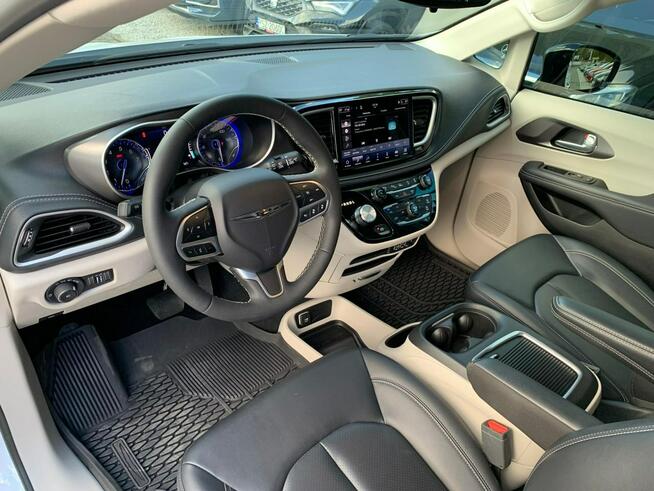 Chrysler Pacifica 3.6 V6 291 KM Road Tripper 7 osób Jak Nowa HAK