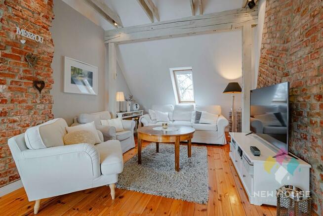 Jagiellończyka, loftowy apartament na II piętrze