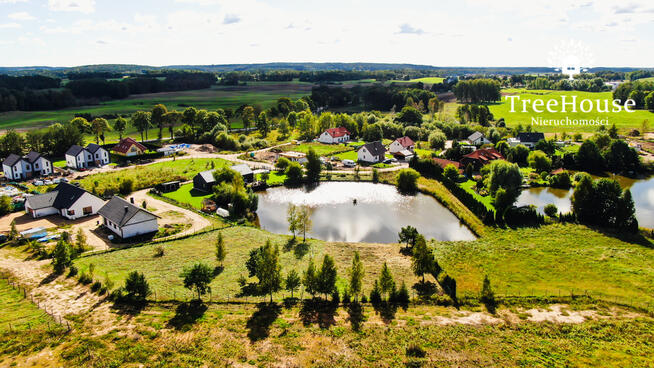 Działka budowlana nad stawem w sercu Mazur!