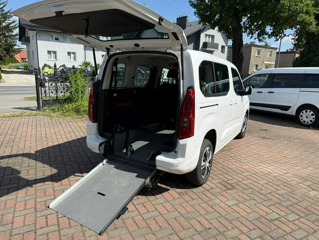 Opel Combo Life Combo do przewozu Niepełnosprawnych inwalida rampa Model 2021 PFRON