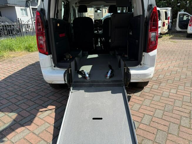 Opel Combo Life Combo do przewozu Niepełnosprawnych inwalida rampa Model 2021 PFRON