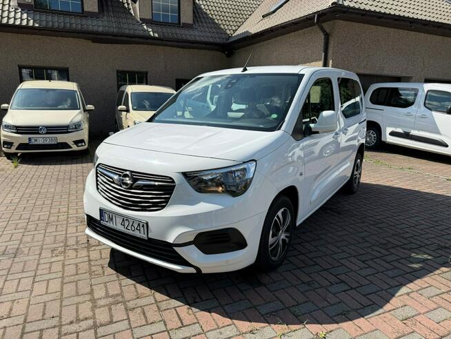 Opel Combo Life Combo do przewozu Niepełnosprawnych inwalida rampa Model 2021 PFRON