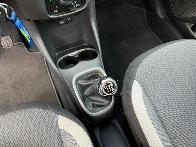 Toyota Aygo 1.0-16V Klima Salon PL 24651km Model 2021