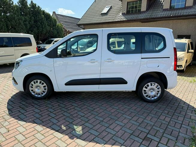 Opel Combo Life Niepełnosprawnych inwalida Rampa 32105 km Model 2022