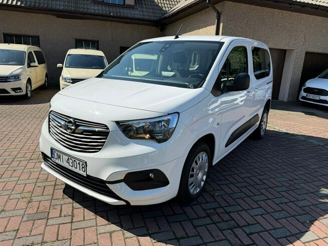Opel Combo Life Niepełnosprawnych inwalida Rampa 32105 km Model 2022