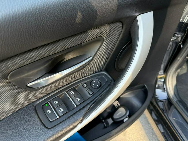 318d 150KM Automat SportLine*AdaptiveLed*Navi*Półskóra*SerwisBMW* FV23