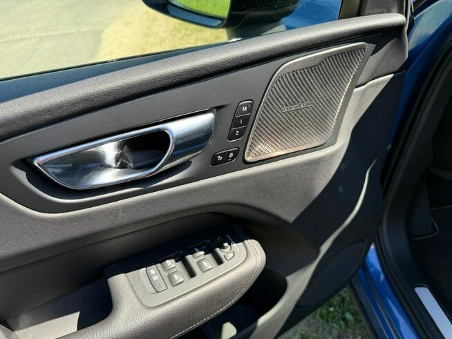 Volvo XC 60 XC60 R-design 2.0D5 235KM Automat Navi Kamery360 Panorama HAK Harman/K