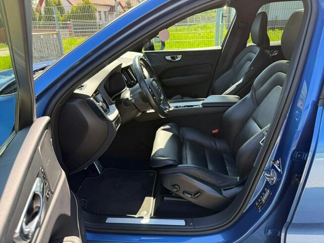 Volvo XC 60 XC60 R-design 2.0D5 235KM Automat Navi Kamery360 Panorama HAK Harman/K