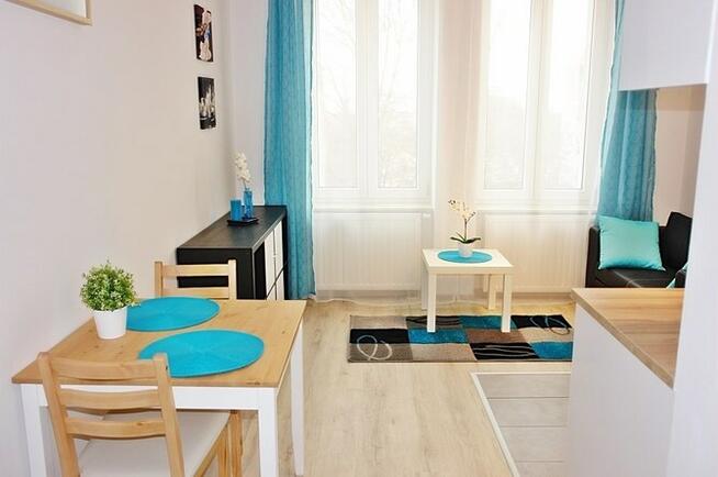 Słoneczne 2 pokoje przy st. metra- Strzelecka 44