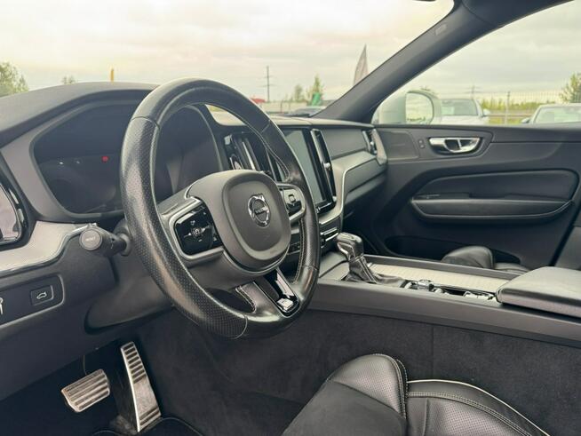 Volvo XC 60 Drugi Właściciel / Pneumatyka / Aktywny Tempomat / KeyLess / FV Marża