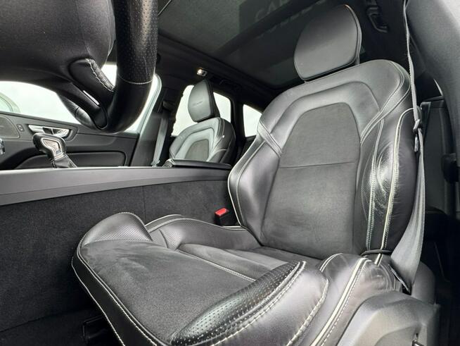 Volvo XC 60 Drugi Właściciel / Pneumatyka / Aktywny Tempomat / KeyLess / FV Marża