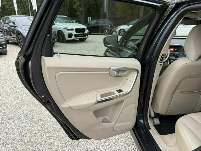 Volvo XC 60 2.0 D4 180kM Summum! Salon Polska ! Kamera ! Nawigacja ! HAK!