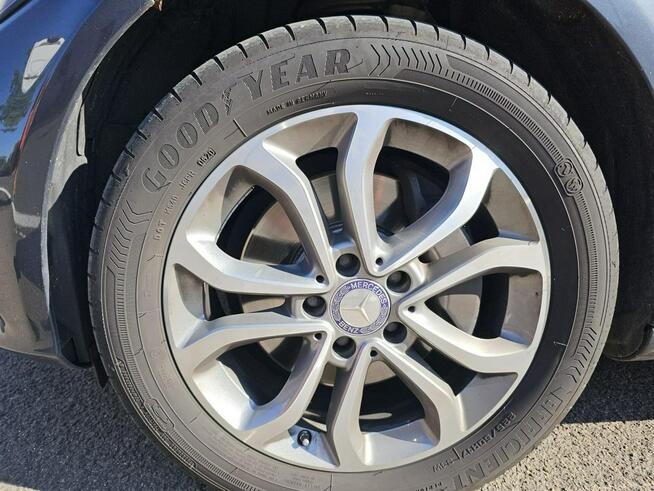Mercedes C 180 C250 Sedan 211KM Avantgarde Duża Navi Radar FulLed Skóry