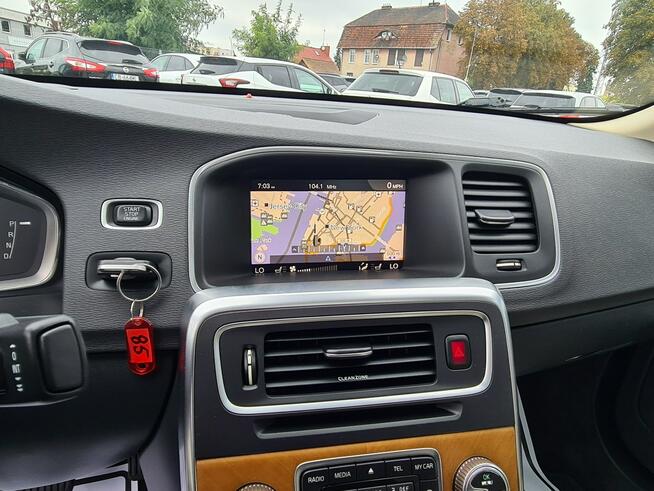 Volvo S60 LONG Inscription Navi Kamera Szyberdach 2xPDC Skóra+El+Pamięć+Grzane