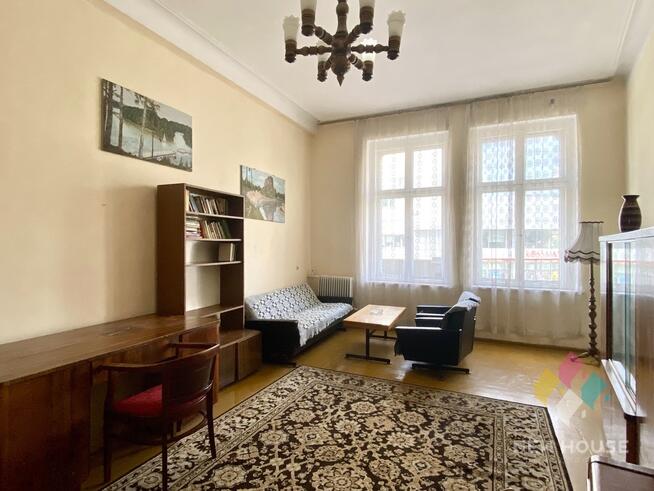 Mieszkanie w kamienicy, 4 pokoje, balkon, I piętro