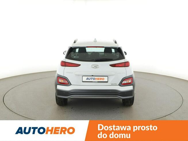 Kona Electric Klimatyzacja Aktywny Tempomat Asystenci Kamera LED