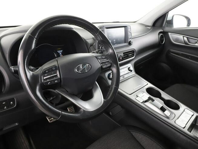 Kona Electric Klimatyzacja Aktywny Tempomat Asystenci Kamera LED