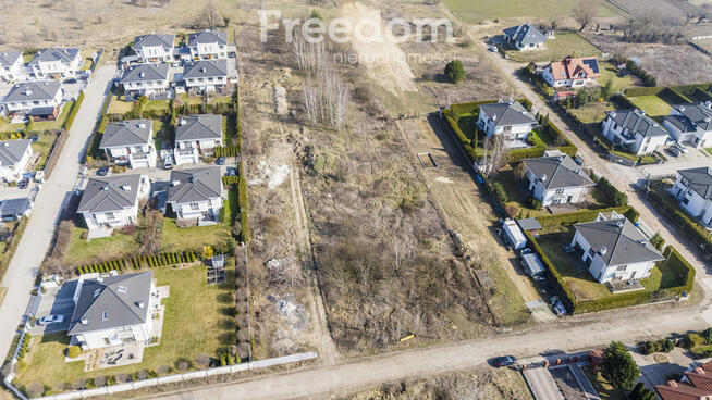 Działka 9258 m2 w Kiełpinie