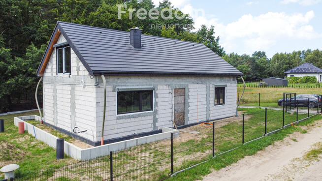 Uroczy dom pod lasem dla dużej rodziny