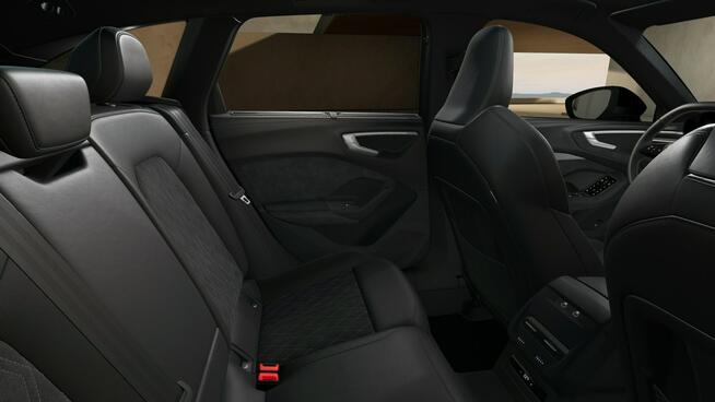 Audi A5 LEASINGod104%_MatrixLED_Kamera360_Alcantara_Panorama_S Line_Asystenci