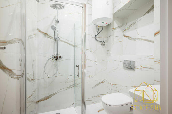 Kraków - Stare Miasto - Batorego, 2 - pok, bez czynszu adm.