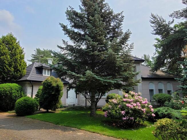 Piękna rezydencja. Warszawa - Anin.