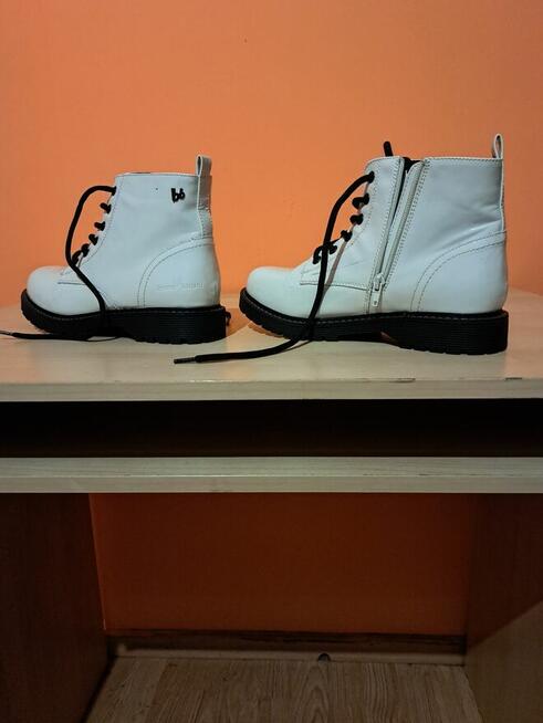 Sprzedam trapery damskie rozmiar 40