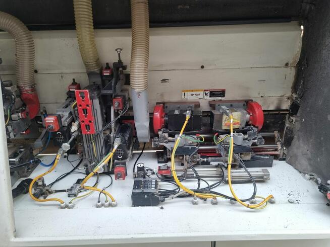 Okleiniarka, Oklejarka IMA Advantage 700