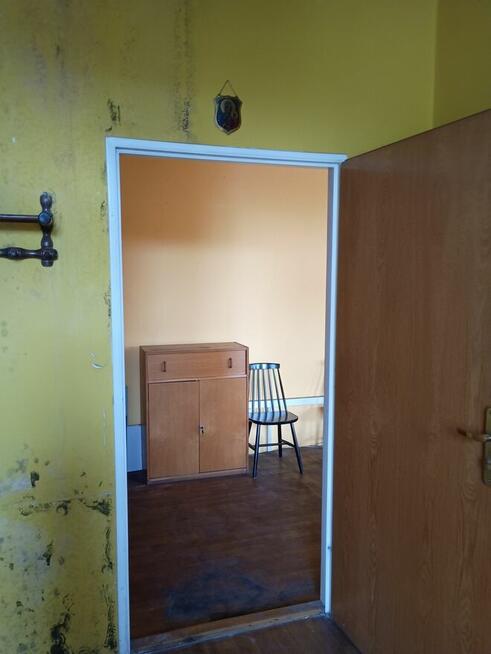 Duża sala na kursy tańca sztuki walki ćwiczenia zajęcia