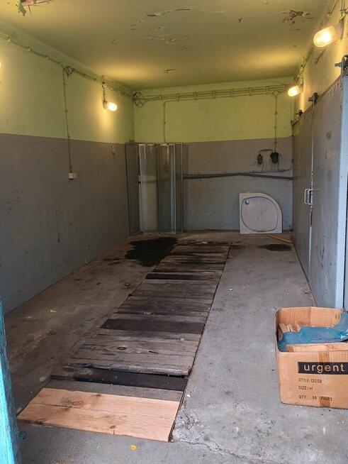 Garaż Murowany Kanał Oświetlenie Parking