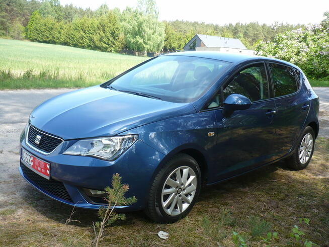 Seat Ibiza. Piękny Kolor, Niski Przebieg. środek jak Nowy.