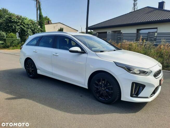 Kia Ceed 1.6 GDI PHEV L Business Line DCT