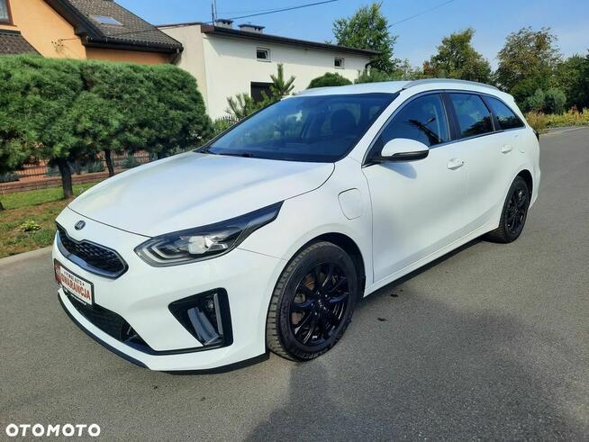 Kia Ceed 1.6 GDI PHEV L Business Line DCT