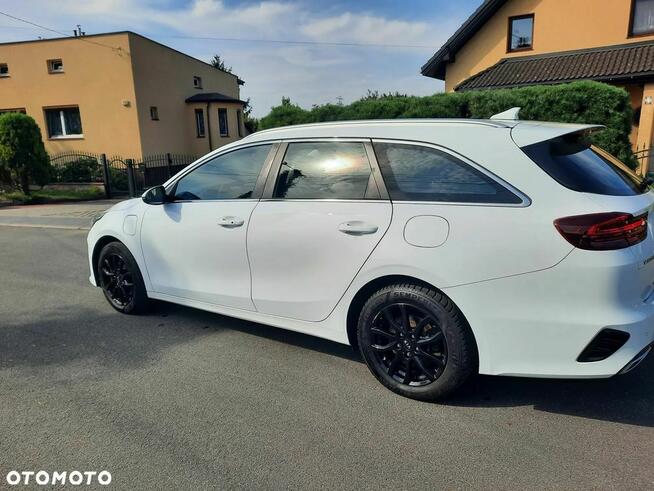 Kia Ceed 1.6 GDI PHEV L Business Line DCT