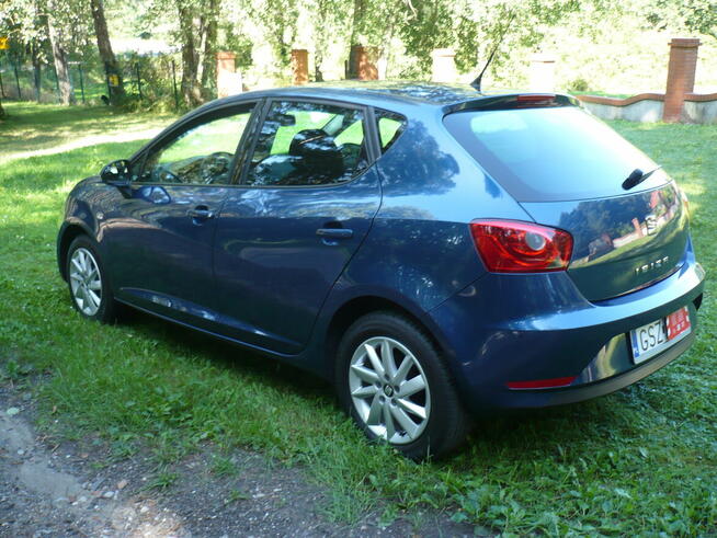 Seat Ibiza. Piękny Kolor, Niski Przebieg. środek jak Nowy.