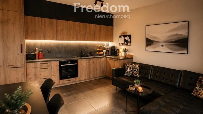 Przestronne mieszkanie dwupoziomowe.