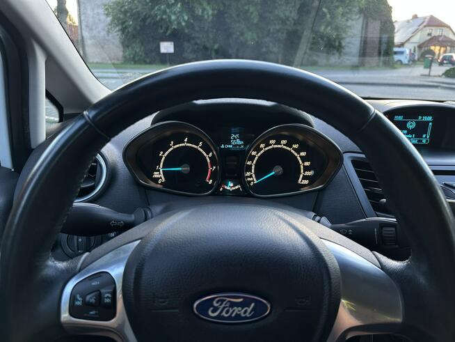 Ford Fiesta LIFT 2014r 5 Drzwi Benzyna Niski przebieg Nowy rozrząd Zarejestrowany