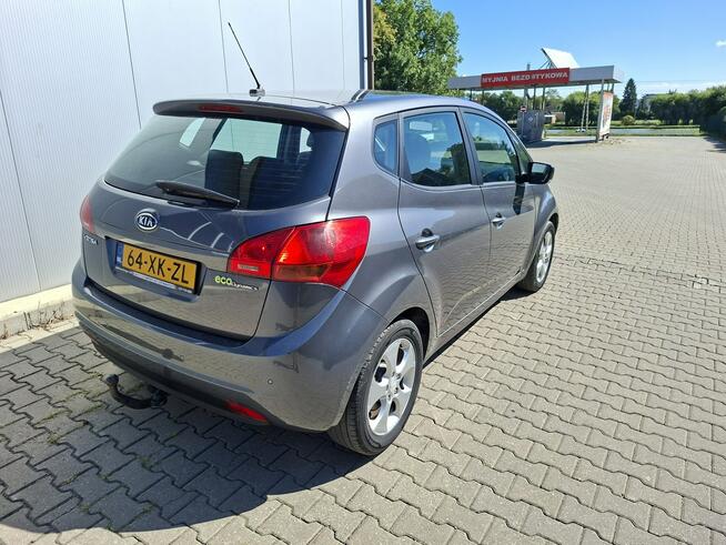 Kia Venga 1.6 benzyna mały przebieg bogata wersja