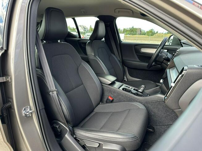 Volvo XC 40 Salon Polska, Kamera, Navi, Ele.Klapa, Półskóra, Full LED, GWARANCJA!