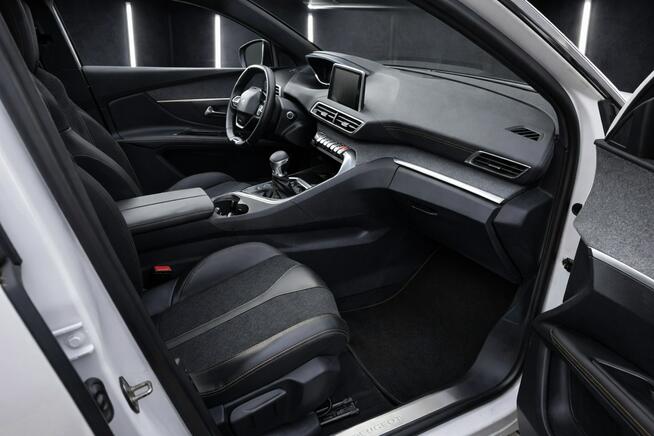 Peugeot 3008 1.5 manual*GT-line*kamery cofania*nawigacja*czarny sufit*panorama dach